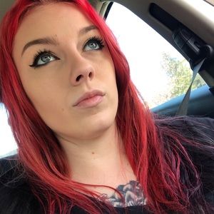 Meet your Posher, Cortney